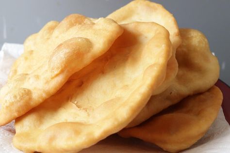 Indian Fry Bread Recipe Authentic, Indian Fry Bread Recipe Easy, Easy Fry Bread, Gf Dough, Easy Fry Bread Recipe, Indian Fry Bread Recipe, Navajo Taco, Indian Taco, Navajo Fry Bread