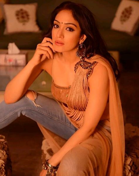 Khushali Kumar, Indian Music, Insta Models, Actress Photos, Fashion Sketches, Open Shoulder Tops, Actresses, Fashion Design, Women's Top