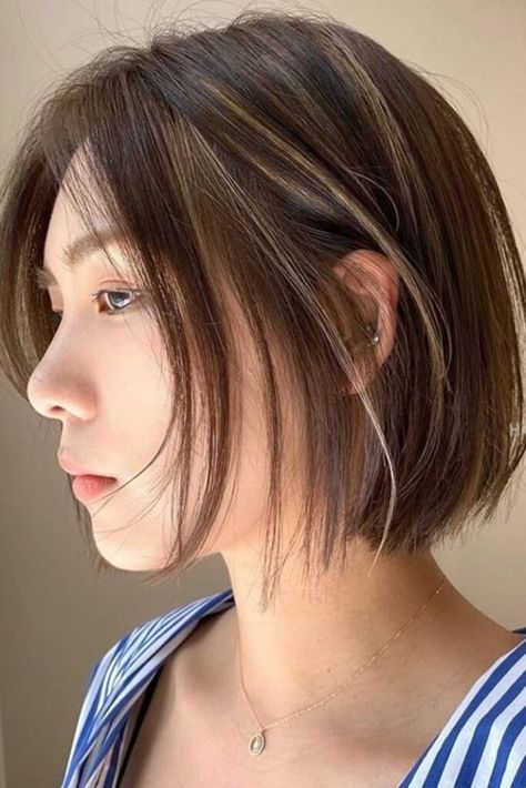 Short Hair No Bangs Round Face, Under Shaved Hair, Korean Bob Haircut, Korean Bob, Hairstyle Ideas For Short Hair, Korean Hairstyles, Short Hair Highlights, Korean Hair Color, Korean Short Hair