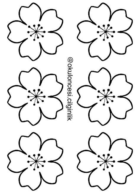 Images By Deb Schoonover On Cricut | Felt Flower Template In Felt Flower Template, Flower Templates Printable, Balloon Tree, Paper Flower Patterns, Royal Icing Transfers, Diy Flores, Paper Flower Template, Pola Sulam, Flower Template