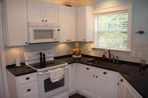 white shaker kitchen cabinets | ice white shaker ice white shaker cabinets 30 shop kitchen cabinets ... 1940's Kitchen, Dream Homestead, Kitchen Traditional, Honed Granite, White Shaker Kitchen, White Tile Backsplash, Kitchen Contemporary, Rustic Home Interiors, Dark Hardwood