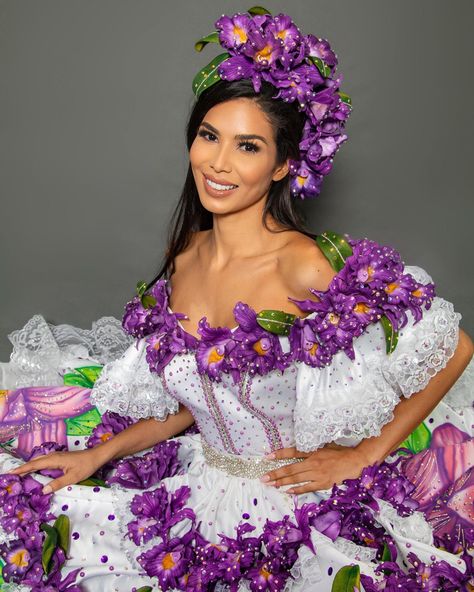 Pageant Photoshoot, Folklorico Dresses, Cost Rica, Pleasing People, Tropical Outfit, Best Actress Award, National Flower, National Costume, National Dress