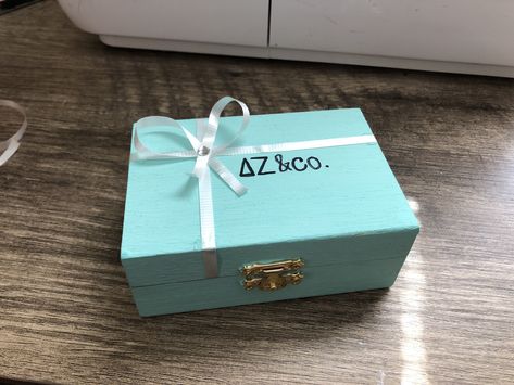 Pin Boxes Sorority, Tiffany And Co Big Little Reveal, Sorority Canvas Paintings Delta Zeta, Badge Box Sorority, Sorority Pin Box Ideas, Pin Box Sorority, Sorority Pin Box, Delta Gamma Crafts, Formal Themes