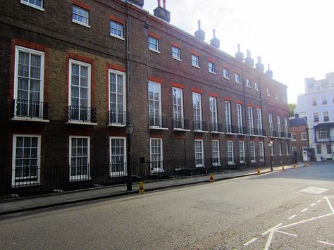 St. James's Palace, York House | Flickr - Photo Sharing! St James Palace, St James's Palace, London Residence, English Architecture, Royal Castles, Royal Residence, Kensington Palace, Grand Homes, Great House