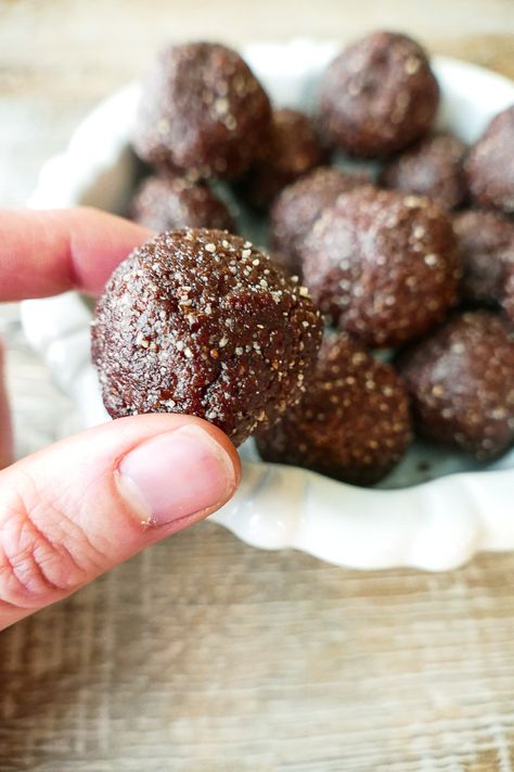 Sunflower Chocolate Bliss Balls • Faithful Plateful, Sunflower Chocolate, Running Food, Raw Brownies, Wfpb Recipes, Chocolate Oats, Bliss Balls, Better Body, No Bake Brownies