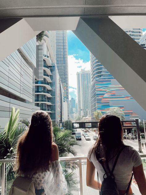 #brickell #aesthetic #besties Aesthetic Besties, Brickell Miami, Opera House, Sydney Opera House, Opera, Miami, Building, Travel