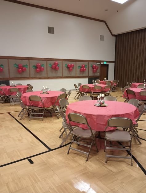 Christmas party decorations Ward Christmas Party Themes, Ward Christmas Party Decorations, Lds Ward Christmas Party, Ward Christmas Party Ideas Lds, Ward Christmas Party Ideas, Christmas Event Ideas, Christmas Luau, Ward Activities, Lds Christmas