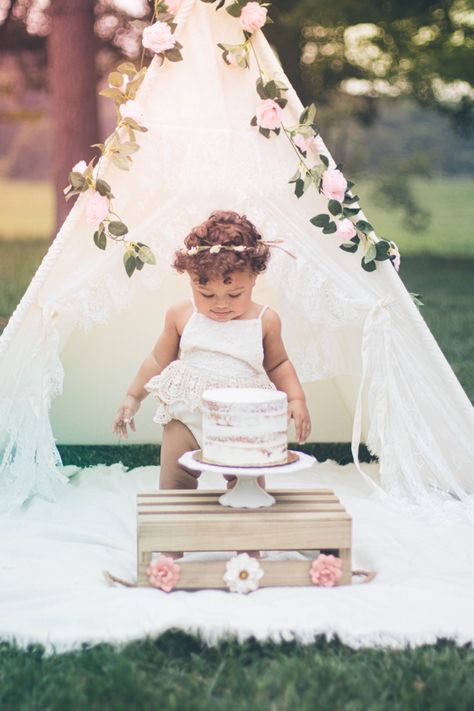 Boho Half Birthday Shoot, First Bday Photoshoot Ideas, Outdoor First Birthday Photoshoot, Boho 1st Birthday Photoshoot, First Birthday Outdoor Photoshoot, Outdoor 1st Birthday Pictures, Outdoor First Birthday Pictures, Fairy First Birthday Photo Shoot, Teepee Photoshoot