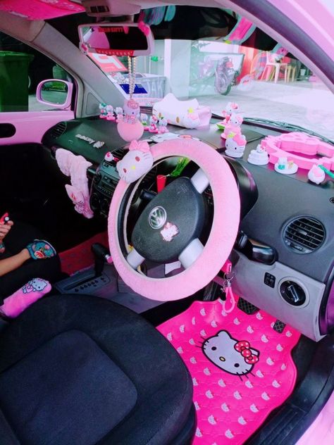 Kawaii Car Interior, Kawaii Cars, Hello Kitty Car Accessories, 2023 Cars, Uk Icon, Kawaii Car, Mirror Decor Ideas, Pink Cars, Pink Car Accessories