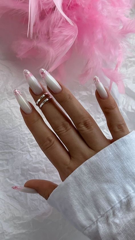 Nails Spring French Nails, Nails Timeless, Nails Fresh, Classy Almond Nails, Fashion Outfits Dresses, Pastel Nails Designs, Wow Nails, Grunge Nails, Blush Nails