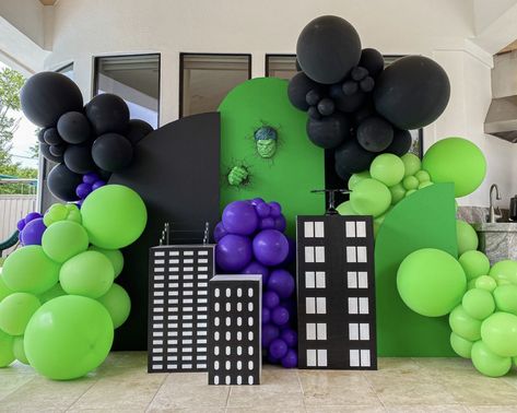 Hulk Birthday Party Ideas Decoration, Hulk Balloon Ideas, Hulk Decorations Party, Hulk Trunk Or Treat, Spiderman And Hulk Birthday Party, Hulk Themed Birthday Party, Hulk Party Ideas, Hulk Birthday Party Ideas, Hulk Birthday Party Decorations