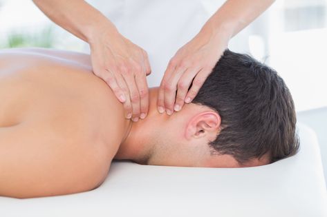 How to Give a Good Neck Massage Massage Parlour, Massage Center, Myofascial Release, Professional Massage, Getting A Massage, Neck Pain Relief, Sports Massage, Massage Benefits, Neck And Back Pain