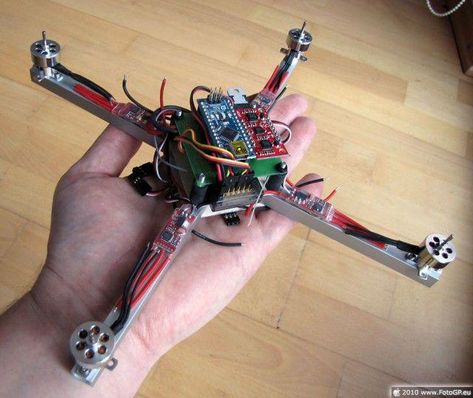 Arduino Quadcopter, Arduino Laser, Arduino Beginner, Arduino Wifi, Quadcopter Diy, Arduino Projects Diy, Arduino Cnc, Arduino Programming, Hobby Electronics