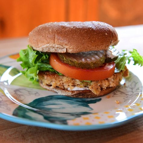 Salmon Burgers By Ree Drummond Salmon Burgers Recipe, Best Turkey Recipe, Salmon Burger Recipe, Ree Drummond Recipes, Burger Recipes Beef, Pioneer Woman Ree Drummond, Turkey Burger Recipes, Seafood Seasoning, The Food Network