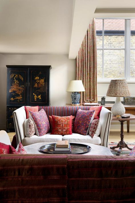 Alexandra Tolstoy's London home | House & Garden Alexandra Tolstoy, Living Room Color Schemes, London House, Chelsea House, Living Room Colors, Cheap Decor, Living Room Paint, Drawing Room, Cheap Home Decor