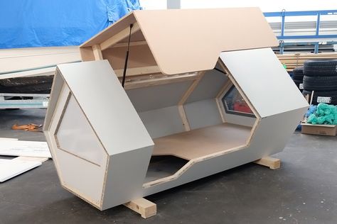 These solar-powered sleeping pods were designed to provide homeless people shelter in winter! | Yanko Design Homeless Shelter Ideas, Sleeping Pods, Shelter Design, Cities In Germany, Emergency Shelter, Homeless Shelter, Tiny Cabin, Homeless People, Best Insulation