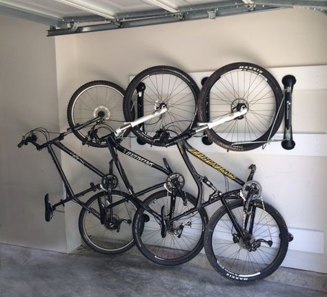 Bike Stand For Garage, Bicycle Storage Garage, Rack Velo, Bicycle Storage Rack, Sport Room, Bicycle Stands, Bicycle Hanger, Garage Projects, Bike Rack Garage