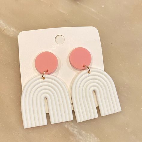 Minimalist Monochromatic Arch Earrings These Earrings Feature A Monochromatic Look For The Modern Day Minimalist. Stud Style. Pink On The Stud. Arches Are White. These Earrings Hang About 2 Inches Off Ear. See Pics. New In My Boutique With Tags. Earring Photography, Monochromatic Pink, White Arch, Queen Earrings, Arch Earrings, Neverfull Mm Monogram, Woven Handbags, Jewelry Minimalist, Stud Style