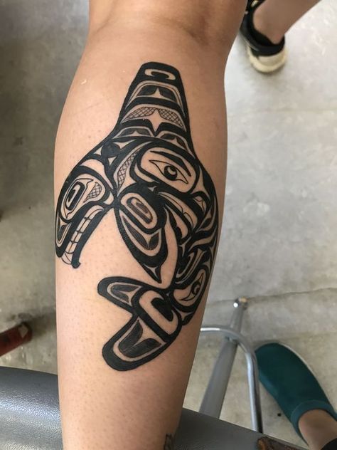 Alaskan Native Tattoos, Inukshuk Tattoo, Calf Tattoo Ideas, Powerful Tattoo, Haida Tattoo, Simple Symbols, Canadian Tattoo, Luna Tattoo, Orca Tattoo