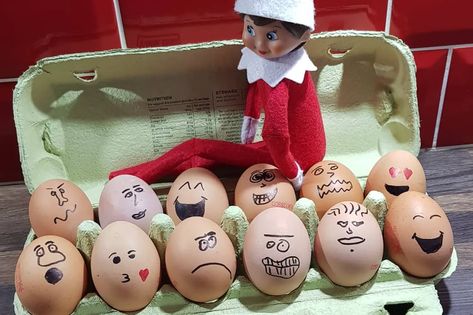 Funny Elf On The Shelf, Elf Funny, Funny Eggs, Awesome Elf On The Shelf Ideas, Funny Ideas, Christmas Preparation, Santa's Little Helper, Elf On The Shelf Ideas, Snow Angels