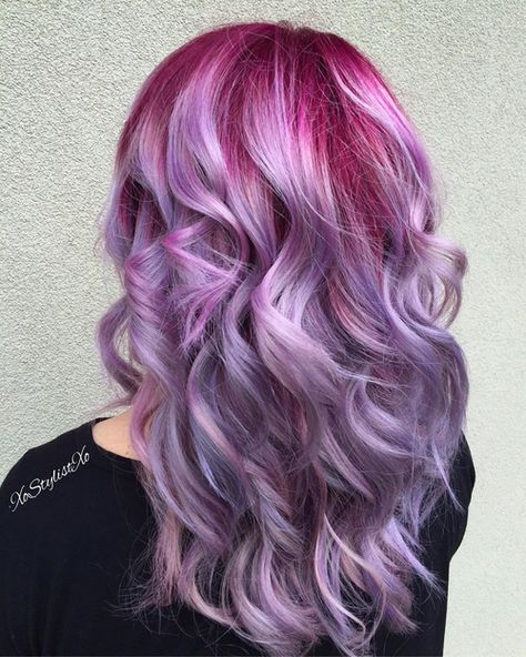 lavender hair with pink roots Purple Hair Ideas, Pink Roots, Amethyst Hair, Pastel Purple Hair, Princess Hairstyle, Hot Pink Hair, Galaxy Hair, Violet Pastel, Bleaching Your Hair