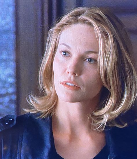 Diane Lane Hair, Movie Haircut, Unfaithful Movie, Diane Lane Movies, Diane Lane Unfaithful, Diane Lane Actress, 2000s Hair, Olivier Martinez, Johnny Lawrence