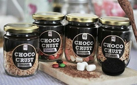 Choco jar with various type of topping.. Choco Jar, Jar Packaging, Oreo Crust, Happy Sunday Everyone, For My Friend, Rice Crispy, Premium Ingredients, Chocolate Strawberries, Best Chocolate