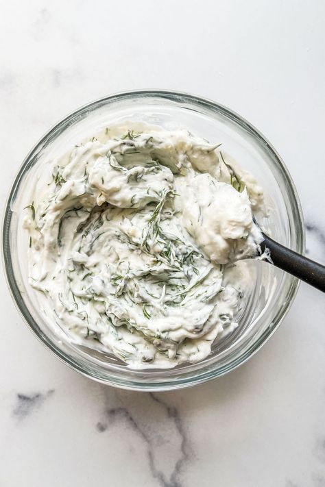 This flavorful, creamy dill sauce is perfect for seafood! Use this as a dipping sauce or topping. Dill tastes great with your favorite fish like salmon, trout, tilapia, halibut and more! Homemade Dill Dip, Clam Dip Recipe, Grilled Steak Kabobs, Clam Dip, List Of Appetizers, Fresh Appetizers, Best Party Appetizers, Creamy Dill Sauce, Dill Dip