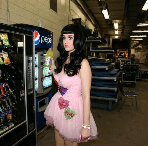 Katy Perry, Pink