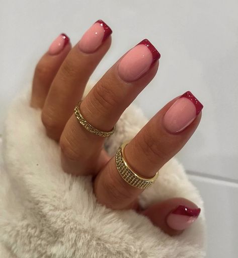 Christmas Frenchies Nails, Red Glitter French Tip Nails, Glitter French Nails, Biab Nails, Red Nails Glitter, Christmas Gel Nails, Simple Gel Nails, French Tip Acrylic Nails, Work Nails