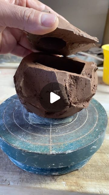 Kurinuki Pottery Ideas, Kurinuki Pottery, Wild Clay, Love The Process, Black Clay, Ceramics Pottery Art, Ceramics Pottery, Pottery Ideas, Looking Forward