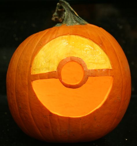 Pokemon Ball Pumpkin, Pokeball Pumpkin, Pokemon Pumpkin, Pumpkins Ideas, Fiesta Decor, Train Pumpkin, Tall Pumpkin, 90s Fashion Outfits Hip Hop Party, Light Shoot