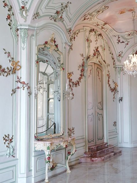 Rococo Apartment, Rocco Aesthetic, Rocco Bedroom, Pastel Rococo Bedroom, Pink Angels, Rococo Aesthetic, Pink Rococco Furniture, Wedding September, Royal Room