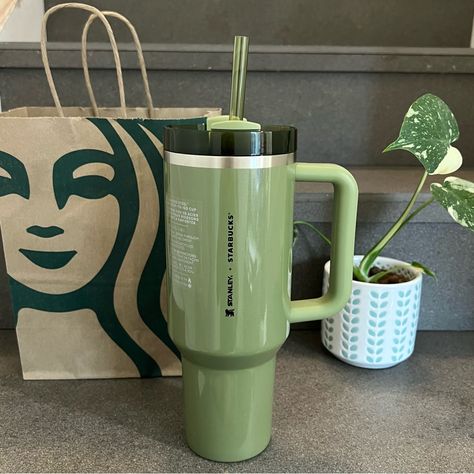 Starbucks X Stanley Fall 2024 Color Olive Green 40 Oz. New With Tag Release Date 8/22/2024 Authentic - Purchased At Starbucks. Brand New - Ready To Ship. Get Ready For A Stunning Addition To Your Starbucks Collection With This Olive Green Pearl Stanley 40oz Tumbler. The Glittery Fall Release 2024 Design Is Perfect For Coffee And Tea Enthusiasts Alike. The Tumbler Features A Gorgeous Green Color, Making It An Eye-Catching Addition To Your Collection. Made By Starbucks, A Renowned Brand In The Foo Stanley Green, Starbucks Stanley, Stanley 40oz Tumbler, Starbucks Collection, Trendy Water Bottles, Stanley Cups, Food And Beverage Industry, Cute Water Bottles, At Starbucks