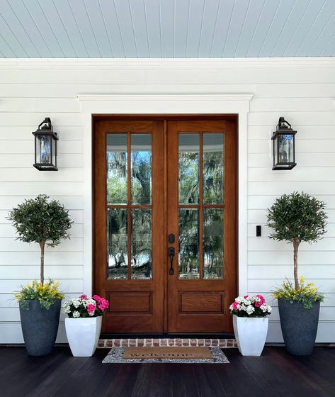 Midcentury entry way