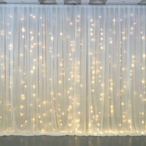 Photo Studio Design Backgrounds, Backdrop Lights, Lights Backdrop, Fairy Light Backdrops, Indian Inspired Decor, Photo Studio Design, Nikah Decor, Mehendi Decor Ideas, 1st Birthday Party For Girls