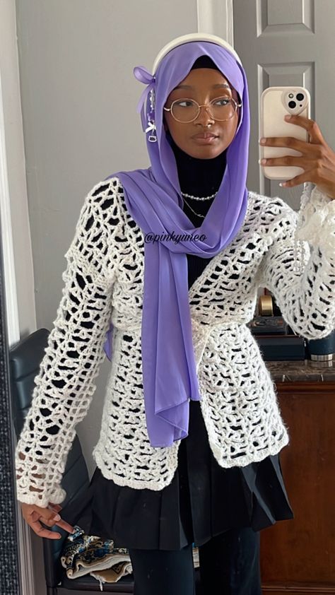 Hijabi Crochet Outfit, Hijabi Reference, Femininity Style, Crocheted Cardigan, Hijabi Outfit, Muslim Outfits Casual, Modest Dresses Casual, Hijabi Outfits, Fairy Fashion