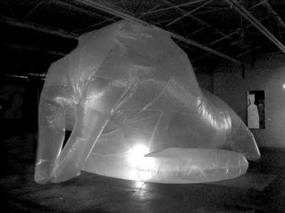 Diy Inflatable, Inflatable Sculpture, Jeff Wall, Scary Halloween Decorations Diy, Dancers Art, Arts Integration, Giant Inflatable, Balloon Sculptures, Scary Halloween Decorations