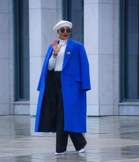 Blue Long Coat Outfit, Chic Blue Wool Coat For Winter, Royal Blue Coat Outfits For Women, Royal Blue Coat Outfit, Chic Blue Long Pea Coat, Electric Blue Coat Outfit, Cobalt Blue Coat Outfit, Blue Business Long Coat, Blue Coat Outfit Winter