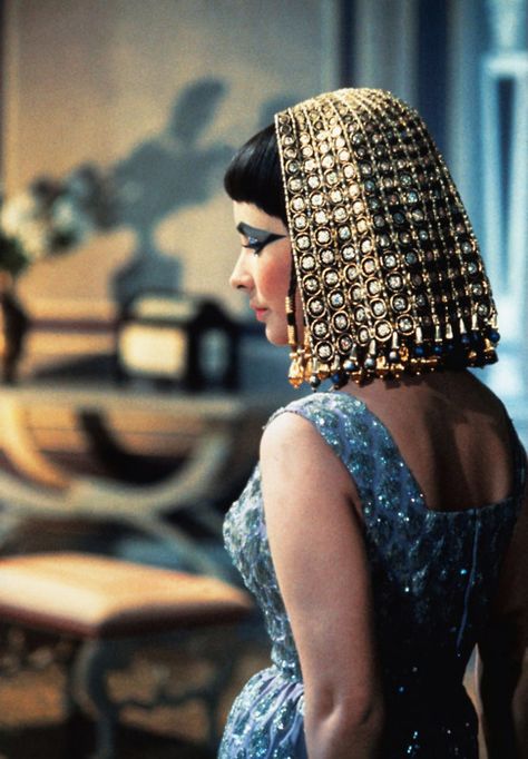 Cleopatra, Elizabeth Taylor Cleopatra Quotes, Cleopatra 1963, Elizabeth Taylor Cleopatra, Gena Rowlands, Egyptian Fashion, Liz Taylor, Faye Dunaway, Violet Eyes, Elsa Schiaparelli