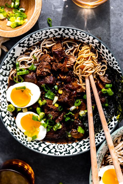 Beef Ramen Recipe, Beef Ramen Noodle Recipes, Beer Braised Beef, Ramen Soup Recipes, Ramen Ingredients, Japanese Ramen Noodle Recipes, Mushroom Ramen, Strip Steaks, Hawaiian Chicken Recipes