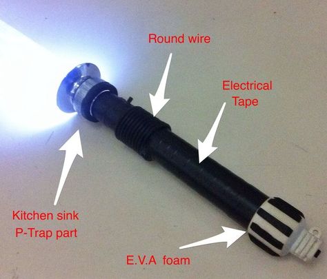 DIY Light Saber (from recycled stuff) Make Your Own Lightsaber, Lightsaber Diy, Build A Lightsaber, Lightsaber Ideas, Lightsaber Designs, Diy Lightsaber, Diy Star Wars, Custom Lightsaber, Lightsaber Design