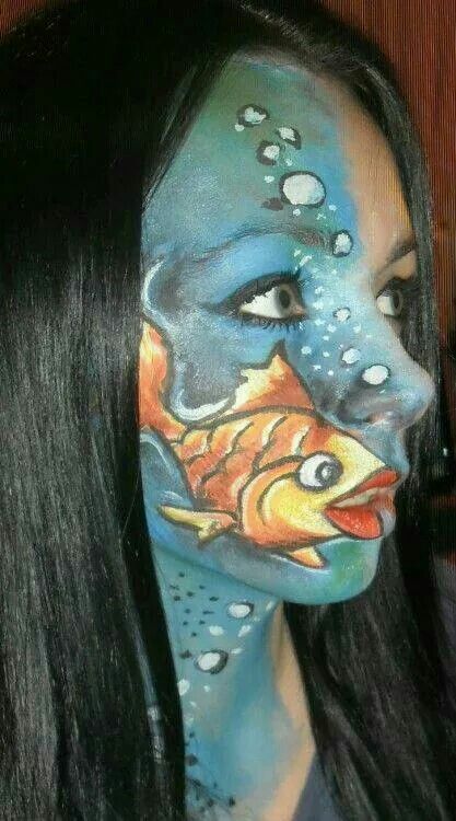 Fantasy makeup goldfish Scar Wax, Fish Makeup, Scary Clown Makeup, Theatre Makeup, Painting Ocean, Painted Ladies, Scary Clowns, Special Effects Makeup, Crazy Makeup