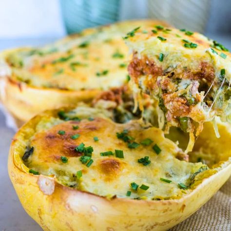 Spaghetti Squash Lasagna - Divalicious Recipes Spaghetti Squash Lasagna, Squash Lasagna, Summer Squash, Spaghetti Sauce, Spaghetti Squash, Marinara Sauce, Ground Turkey, Marinara, Italian Seasoning