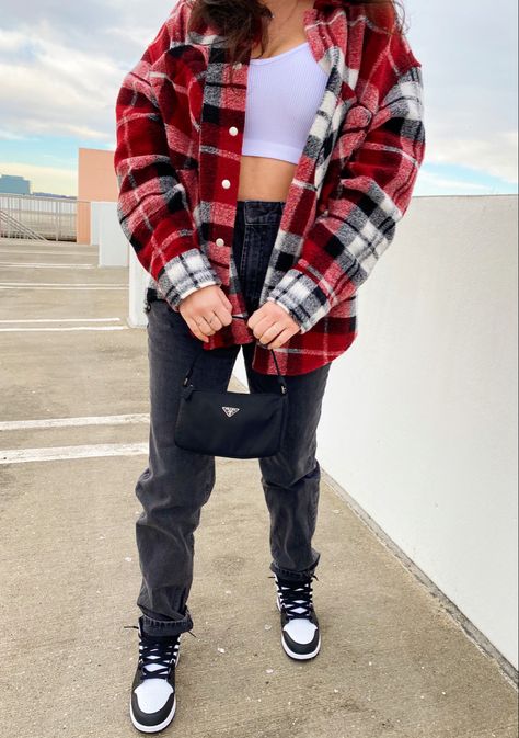 Flannel Girl, Flannel Fits, Jordan Ones, Jordan 1s, Red Flannel, Christmas 2022, Outfit Aesthetic, Womens Plaid, Outfits Aesthetic