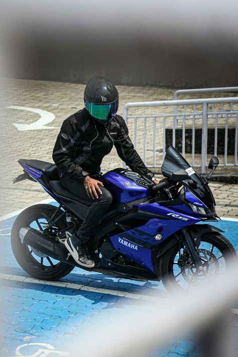 R15 V3 Modified, Yamaha R15 V4, Royal Enfield Modified, R15 V3, Yamaha R15, Yamaha R25, Nakano Miku, Actress Hairstyles, Bike Pic