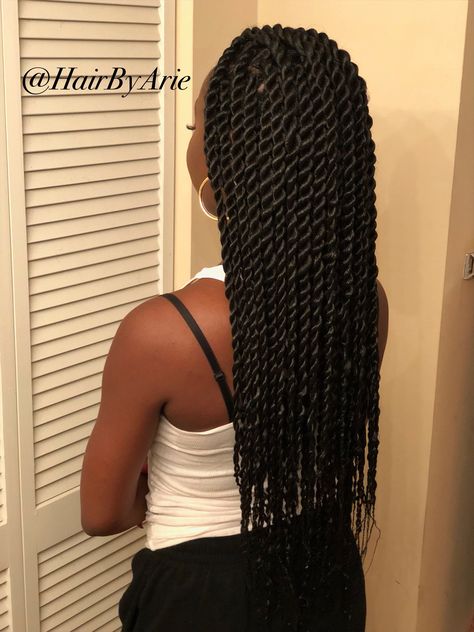 Large Senegalese Twist Long, Medium Rope Twist Braids, Senegalese Twist Hairstyles Medium, Senegalese Twist Braids Medium, Large Senegalese Twists, Jumbo Rope Twist, Medium Senegalese Twist, Sengelese Twist, Jumbo Senegalese Twists