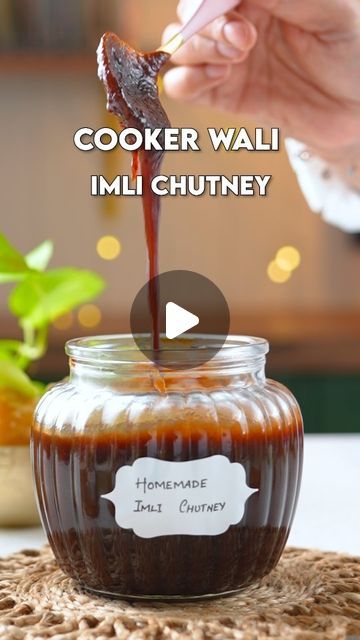 Aruna Vijay on Instagram: "Cooker wali imli chutney 

This tamarind chutney is a staple
In my kitichen, and making this in a cooker is one of the easiet way to do it. I love to use this in my chaats and variety of dishes. The best part this has a great shelf life when stored in a sterilised jars. 

[ chaat, imli chutney, tamarind chutney, chaat, Indian street food, cooker, quick recipes, homemade ]" Indian Chaat Recipes, Chaat Indian, Chats Recipe, Tamarind Chutney, Chaat Recipe, Indian Street, Indian Street Food, Chutney Recipes, Curry Recipe