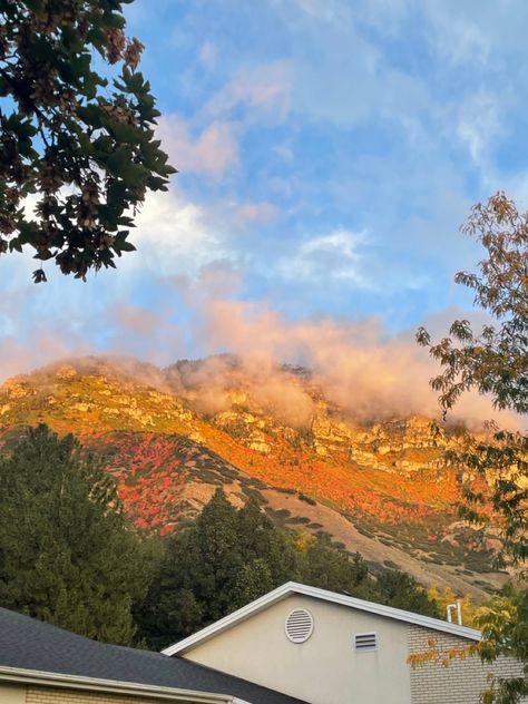 #fall #autumn #mountains #goldenhour #utah #aesthetic #clouds Fall In Utah, Utah Mountains Aesthetic, Utah Mom Aesthetic, Eden Utah, Utah Aesthetic, Utah Mom, Fall Mountains, Utah Fall, Autumn Mountains