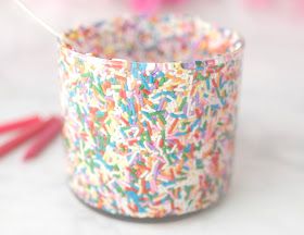 Diy Sprinkle Candle, Sprinkle Candle, Sprinkles Candle, Baby Sprinkle Shower, Diy Candles Easy, Liquid Candle, Diy Sprinkles, Sprinkle Cupcakes, Cupcake Candle